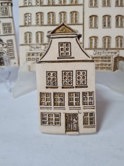 Travemunder Keramikwerkstatt Набор керамических панно "Фасады Любека" в бело-коричневых тонах, 4 шт, 22,5 x 17 см, 17 x 12 см, 18 x 10 см, 11 x 6 см, Германия, 1960-70гг.