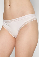 Tommy Hilfiger THONG Thong Light Pink ТОНГ стринги светло-розовый