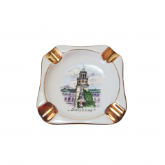 Plankenhammer Floss Bavaria Фарфоровая пепельница с обильной позолотой и изображением Зальцбурга, 8 x 8 x 2 см, Германия, 1960-70гг.