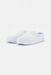 Nike Sportswear W AF1 LOVER XX Pantolette flach off white/light silver W AF1 LOVER XX Мюли на плоской подошве не совсем белый/светло-серебристый