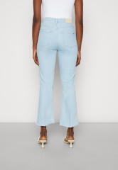 Tommy Hilfiger KICK FLARE ABY Flared Jeans light-blue denim KICK FLARE ABY Расклешенные джинсы голубой деним