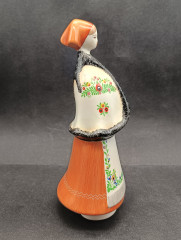 Статуэтка винтажная Aquincum &quot;Венгерская женщина в национальном костюме&quot;, Будапешт, ручная роспись, фарфор, 20 х 10 см, Венгрия, 1950-60гг.