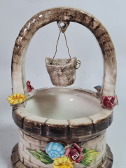 Фигурка винтажная "Колодец с ведром" Capodimonte, серо-коричневая керамика, 10 x 16 см, Италия, 1960-1970гг.