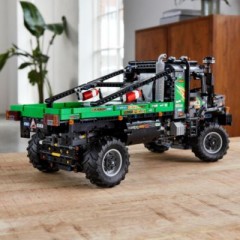 LEGO LEGO Technic 42129 Appgesteuerter 4x4 Mercedes-Benz Zetros Offroad-Truck LEGO Technic 42129 Внедорожник Mercedes-Benz Zetros 4x4 с управлением через приложение