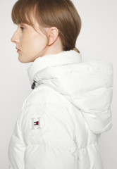 Tommy Hilfiger BAFFLE Down coat ecru BAFFLE Пуховик экрю