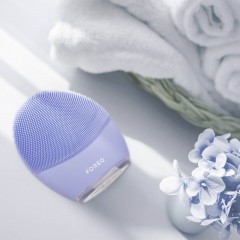 FOREO 3 Gesichtsreinigungs- und Massagegerat fur empfindliche Haut 3 аппарата для чистки и массажа лица