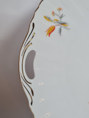 Блюдо сервировочное винтажное Bavaria Im Stil  с ручками, белый фарфор с оранжево-розовым цветами и золотым узором, 26 x 3 см