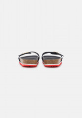 Tommy Hilfiger MOLDED FOOTBED FLAT Mules red/white/blue ПЛАТФОРМА С ФОРМОВАННЫМИ СТУПИЦАМИ Мюли красный/белый/синий