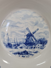 Тарелка винтажная Freiberger Porzellan суповая, Inglasur GDR "Мельница", фарфор, 21.5 см, Германия, 1960-70гг.