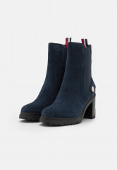 Tommy Hilfiger OUTDOOR BOOT High heeled ankle boots desert sky OUTDOOR BOOT Ботильоны на высоком каблуке небо пустыни