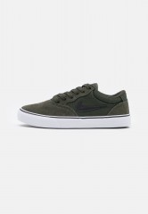 Nike SB CHRON 2 UNISEX Sneaker low sequoia/black/white CHRON 2 UNISEX Низкие кроссовки женские секвойя/черный/белый
